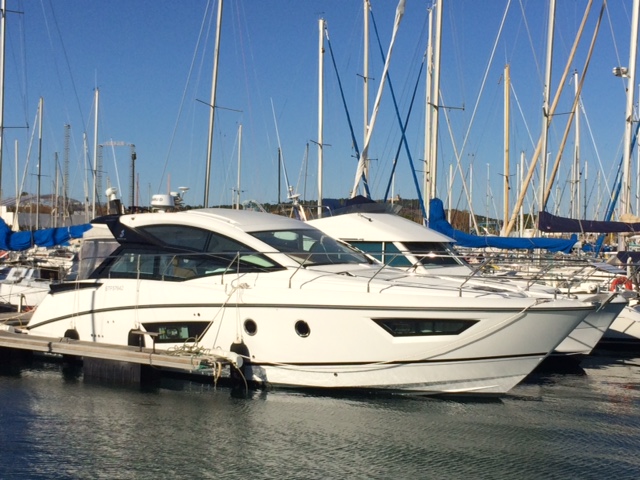 slider 21 Beneteau Gran Turismo 40